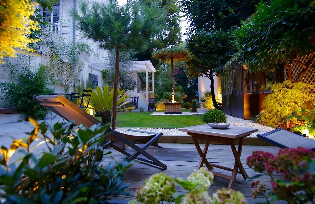 Du Square, Luxury Отель типа 